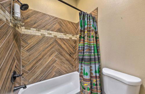 All-Season Alto Getaway with Fire Pit and Deck! - Foto 21