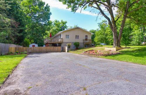District Heights Apartment with Patio and Seating - Foto 22