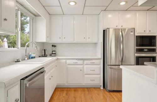 Vintage Vibes Near Airport Games Sleeps 8 - Foto 10