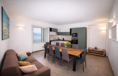 lake front house with lake view and garage - Foto 31