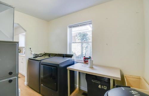 Walk to Ritter Park Renovated Home Near Marshall! - Foto 11