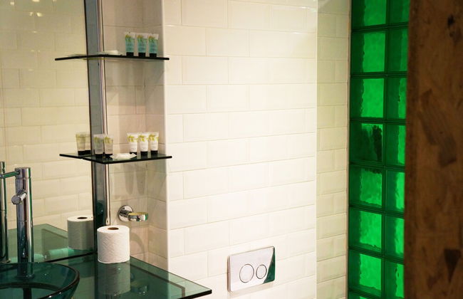 Zen Garden Cottage - Sleeps 2 - Patio & Parking - Foto 9