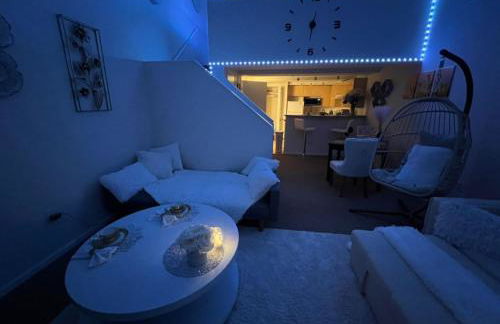 Cozy Downtown Condo Retreat with Space Needle View - Foto 25