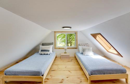 Dock and Kayaks Annabessacook Lake Retreat! - Foto 14