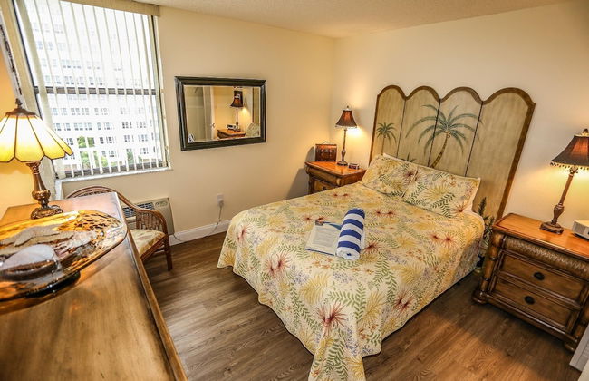 Lovers Key Beach Club - Photo 8