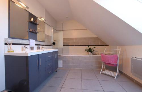 Les 3 Edelweiss - GITE 1 OU GITE 2 -maxi 10 personnes par gite- - Foto 6