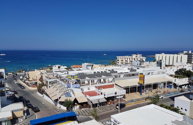 Melini Hotel Suites - Photo 47