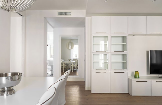 Pure White - by MyHomeInComo - Photo 37