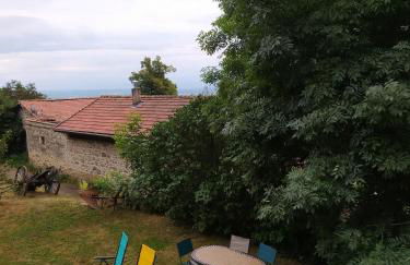 Gîte cosy, rando, vélo, au coeur de la nature, Cozy cottage, quiet nature, bike hiking - Foto 5