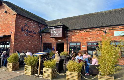 The Swan Flotel - Barton Marina - Foto 29