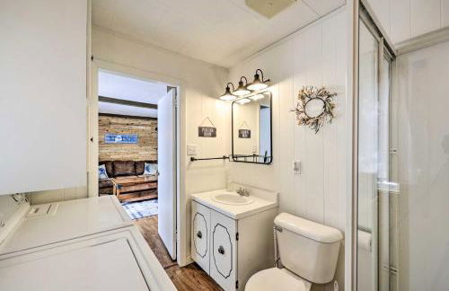 Cozy Maine Lakefront Cabin Rental - Foto 17