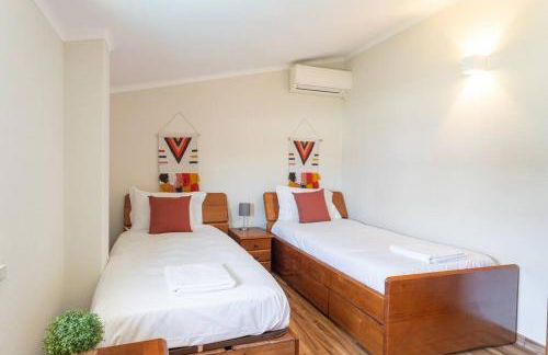 Aroeira Sunny Villa - Heated Pool extra cost - Foto 15