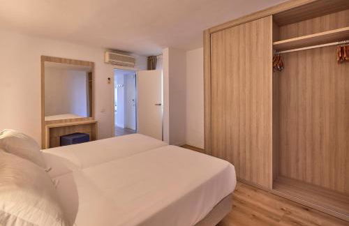 Universal Aparthotel Don Camilo - Foto 97