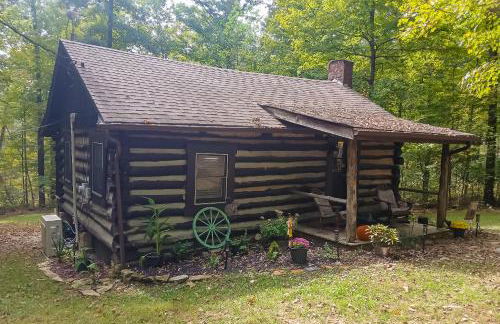 Hot Tub and Deck Cabin Hideaway in Brown County - Foto 26