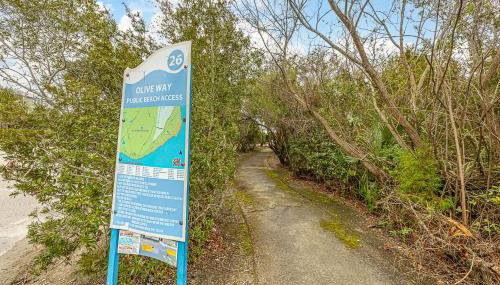 Steps to East Beach & Pet Friendly w/ 2 King Beds - Foto 2