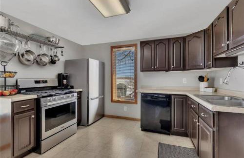 Over 200' of Shoreline on Foot Lake!! Great Fishing Year Round! - Foto 12