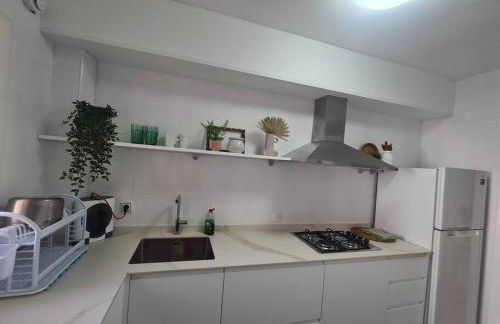 Nice beachside 2-BD apt near Barcelona - Foto 34