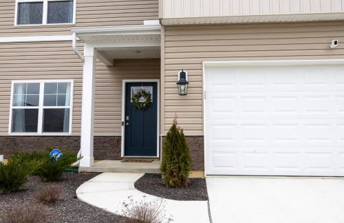 Holistic Campus Rental, LLC - Private Bedrooms in Shared Home with Shared Kitchen - Foto 39