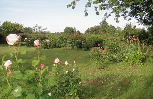 Nantucket House - Photo 16