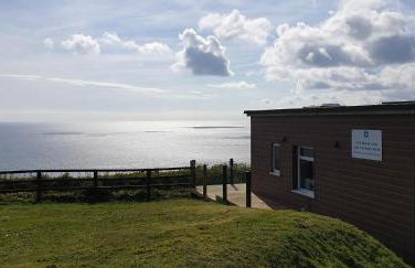 Sunset sea view chalet with hot tub - Photo 7