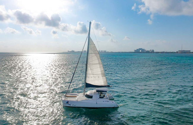 Excursión privada a Isla Mujeres en barco - Foto 1