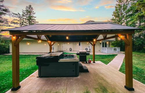 Cozy Retreat HotTub, FirePit, Arcade Fun & Dogs! - Foto 65