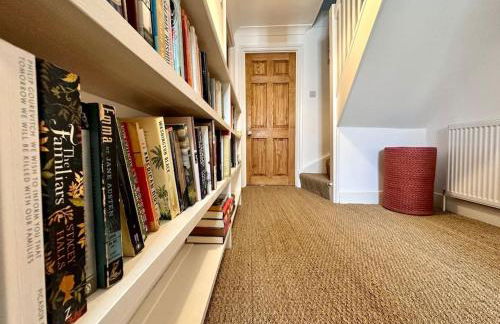 Cathedral Views Period Townhouse w/ Free Parking - Foto 22