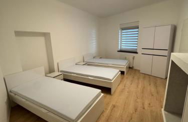 Kernsanierte Monteurwohnung für 5 Personen - Foto 11