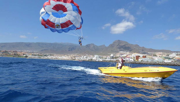Parasailing sulla Costa Adeje - Foto 5