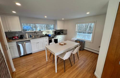 Cozy 3BR Home - Hudson Valley views near Woodbury Commons - Foto 15