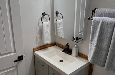 Cozy Home Between Zion & Bryce - Photo 22