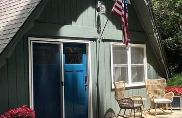 Cozy Cottage w Hot Tub, 5 min walk to Main St - Foto 29