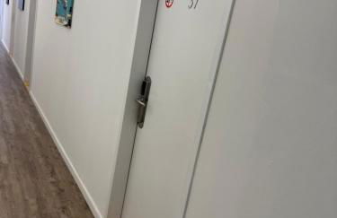 Aparthotel Emilia 24h Check-in, Free Parking and WiFi - Foto 30