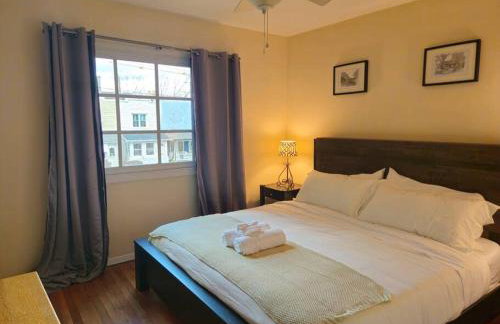 Book Now! 8-Min to Metro - King Bed- Old Town Central Retreat - Floyd's Freedom - - Foto 31