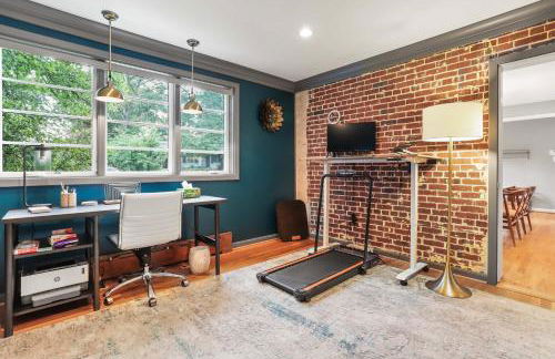 Sojourn Beautiful Home with Beach Access & Backyard - Foto 17