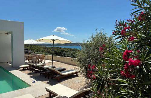 Villa Rocky Beach - Photo 11