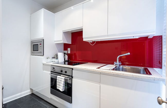 The Apartments Chelsea - Photo 42