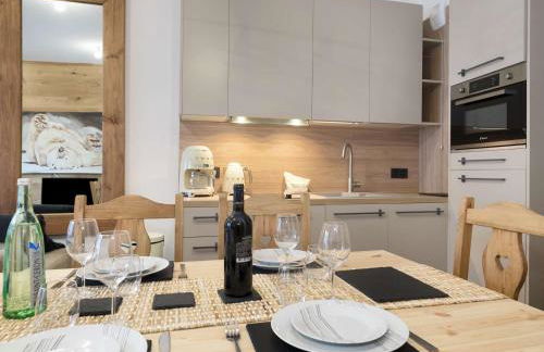 Appartement neuf skis aux pieds, 4 pers, Courchevel Moriond, balcon, parking, wifi - FR-1-631-131 - Foto 3