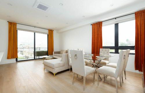Stylish Apartments in Glendale with Free Parking - Foto 63