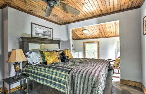 Otto Home with Fire Pit, Tree House and Hot Tub! - Foto 17