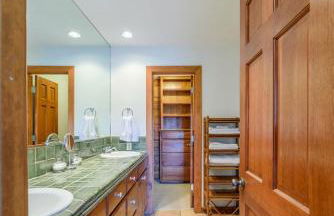 Impressive Modern Cabin with Beautiful Interior and Exterior in Ingram, Texas - Foto 5