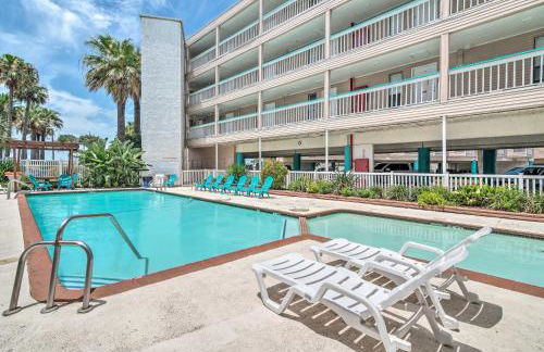 Beachfront Corpus Christi Condo with Arcade Room! - Foto 24