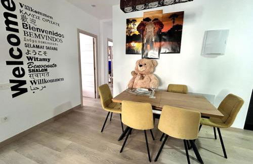 LUJO Parking, Proyector, Maquinita y Patinetes - Foto 7