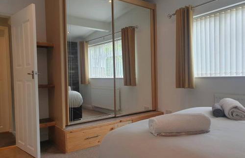 Coates Road-Spacious 4 bed home-near RD&E-parking - Foto 26