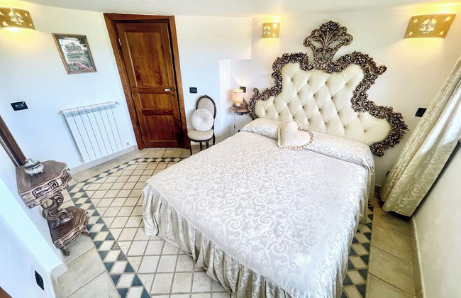 Pool, Jacuzzi and Events Room - Charming Villa in Umbria - Sleeps 24 - Lake View - Foto 18
