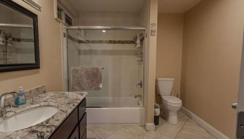 NARVAEZ MASTER room private entry and bathroom - Foto 3