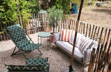 Cabanon provençal, piscine et jacuzzi partagés - Foto 31