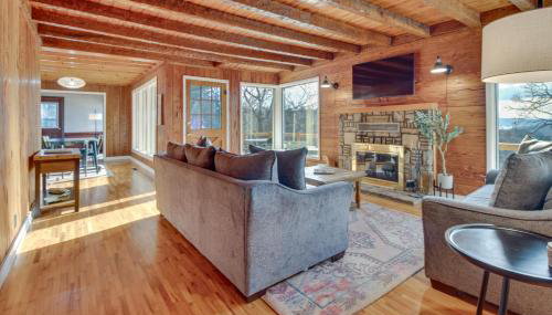 Henderson Cabin with Deck and Scenic Lake Views! - Foto 4