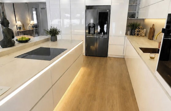 Luxus Neubau 170m2 Loft mit Pool Garten - Foto 9