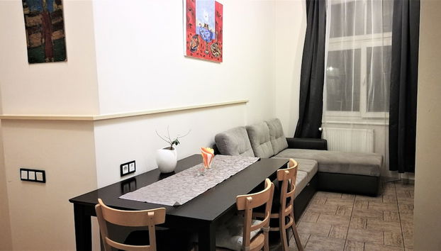 2 Bedroom Apartment near Town Hall - Foto 3, Servicio de comidas en la habitación